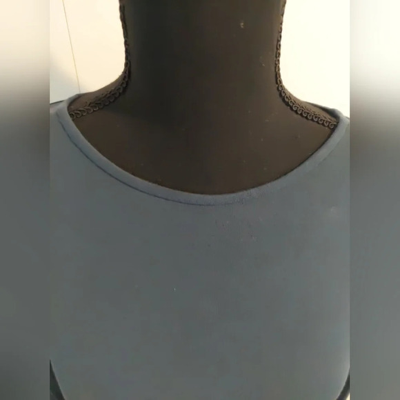 Eileen Fisher Longsleeve Blouse Top lightweight Asymmetric hem blue XS - Picture 3 of 8